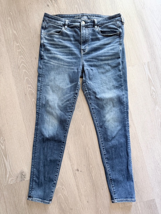 American Eagle Outfitters Denim - American Eagle Outfitters Light Wash Stretch Denim Jeans